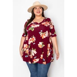 066 Curvy Lovey V-Neck Floral Print Short Sleeve Tunic Top in Wine